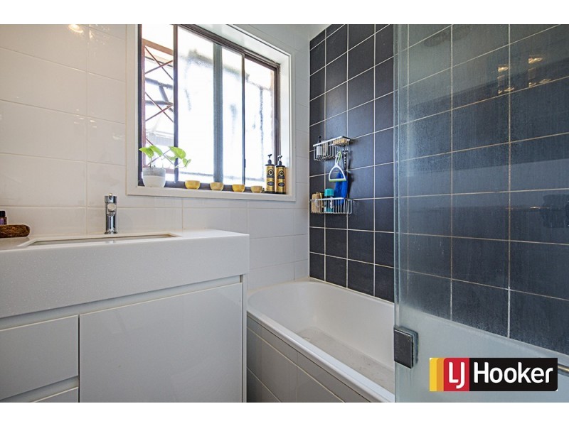 1/10 Charles Street, Queanbeyan NSW 2620