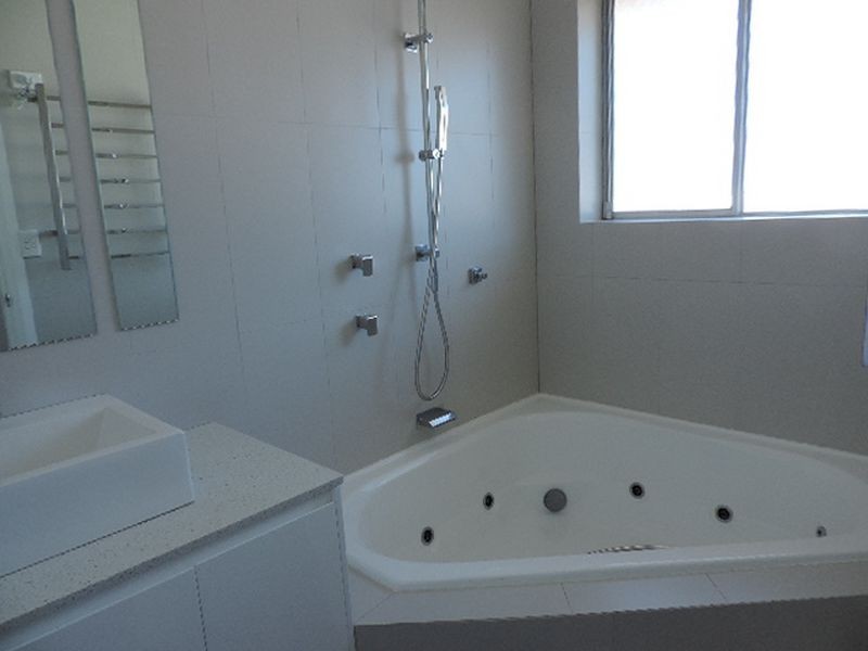 1 Christopher Crescent, Queanbeyan NSW 2620