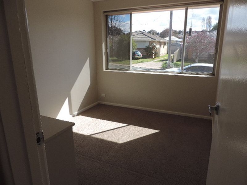 1 Christopher Crescent, Queanbeyan NSW 2620