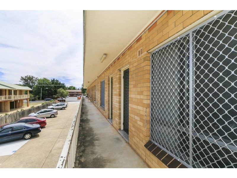 16/9 Macquoid Street, Queanbeyan NSW 2620