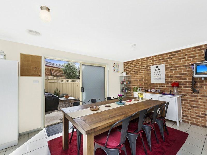 1/24 Binaburra Place, Queanbeyan NSW 2620