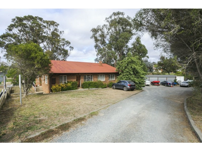 35 Ross Road, Queanbeyan NSW 2620 LJ Hooker Queanbeyan Sold