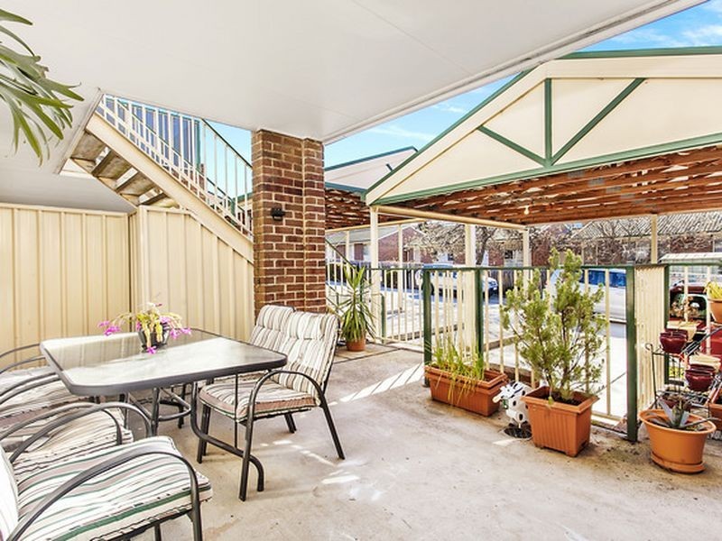 9/94 Collett Street, Queanbeyan NSW 2620