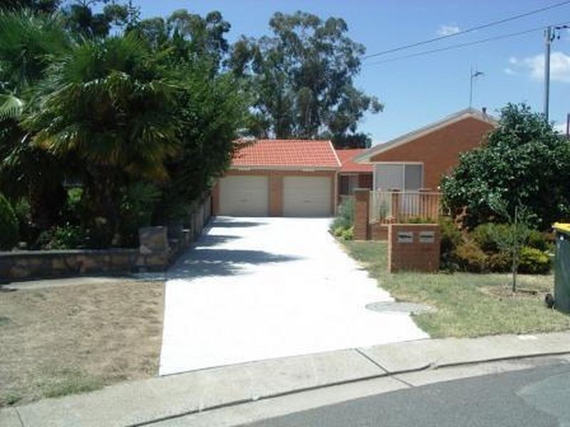 2/5 Vane Place, Queanbeyan NSW 2620