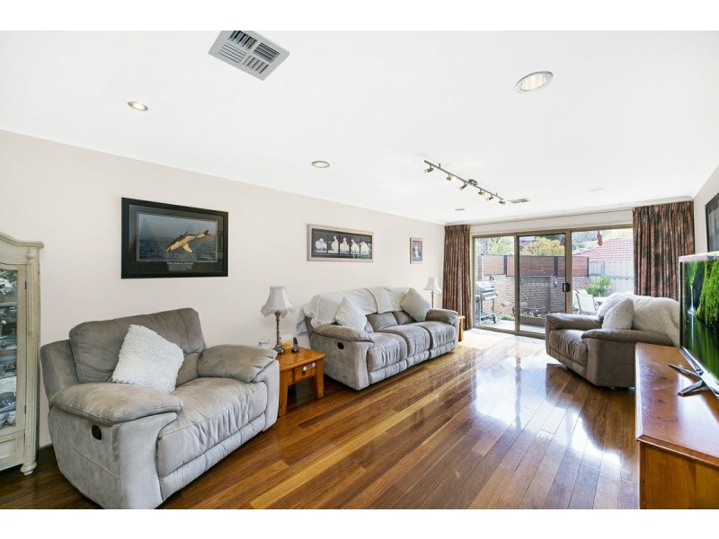 2/11 Barracks Flat Drive, Queanbeyan NSW 2620