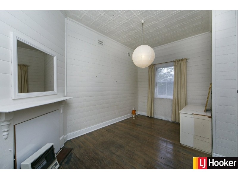 22 Crawford Street, Queanbeyan NSW 2620