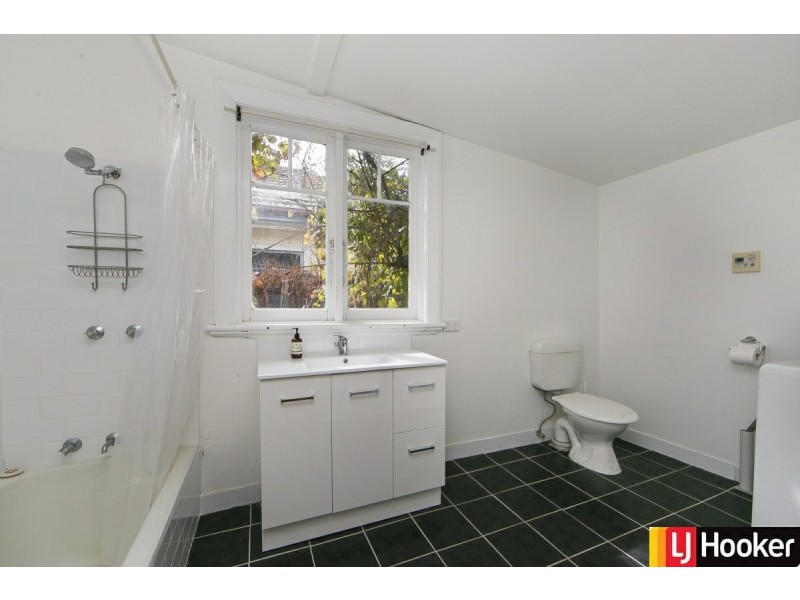 22 Crawford Street, Queanbeyan NSW 2620