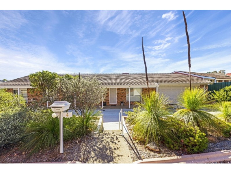 4 Wangara Crescent, Queanbeyan NSW 2620