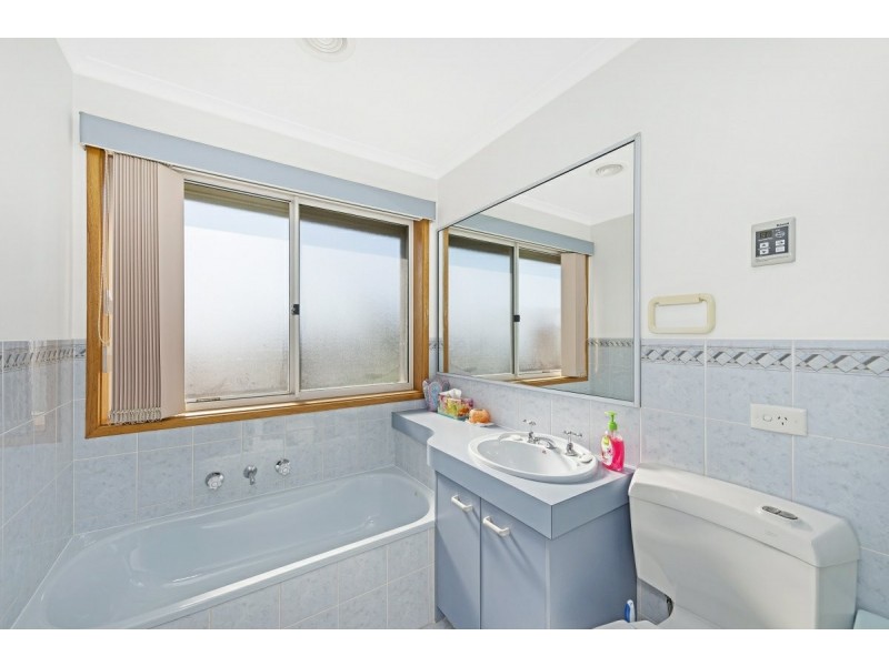 4 Wangara Crescent, Queanbeyan NSW 2620