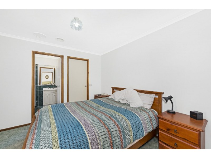 4 Wangara Crescent, Queanbeyan NSW 2620