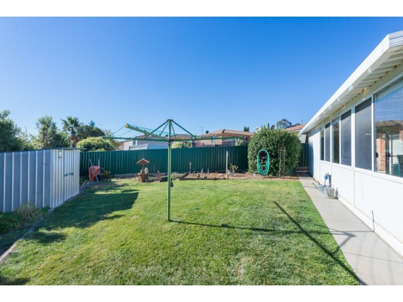 4 Wangara Crescent, Queanbeyan NSW 2620
