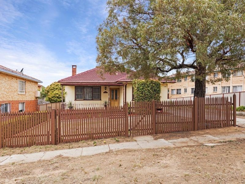 54 Crest Road, Queanbeyan NSW 2620