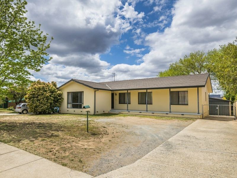 14 Naylor Street, Queanbeyan NSW 2620