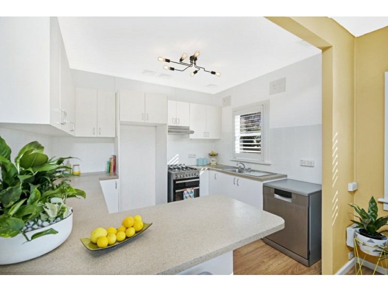 42 Fergus Road, Queanbeyan NSW 2620