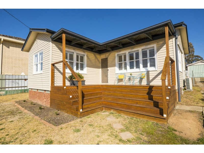 42 Fergus Road, Queanbeyan NSW 2620