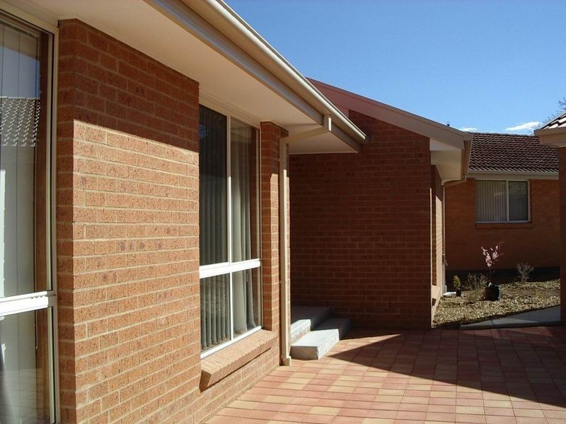 1/5 Vane Place, Queanbeyan NSW 2620