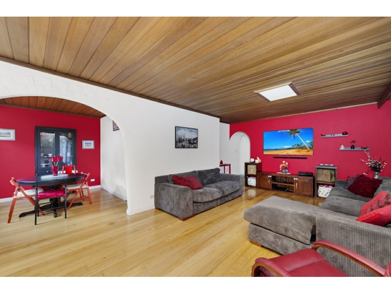 14 Elizabeth Crescent, Queanbeyan NSW 2620