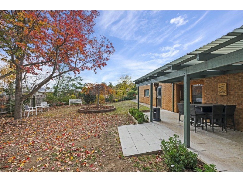 14 Elizabeth Crescent, Queanbeyan NSW 2620