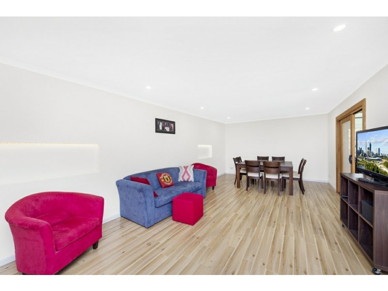 14 Elizabeth Crescent, Queanbeyan NSW 2620