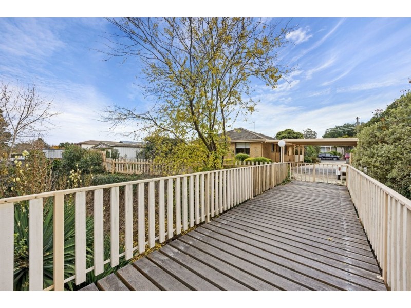 14 Elizabeth Crescent, Queanbeyan NSW 2620