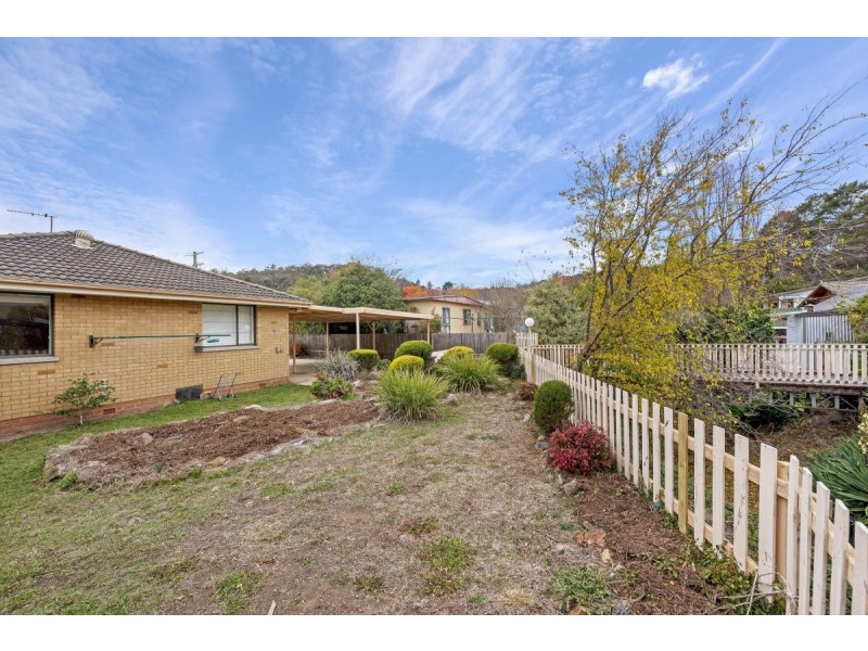 14 Elizabeth Crescent, Queanbeyan NSW 2620