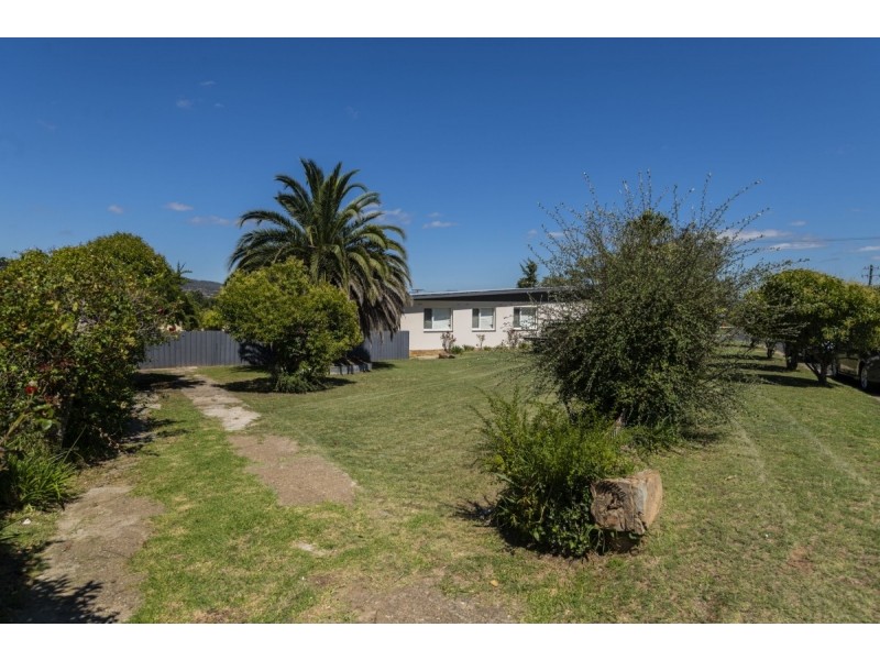 32 Mulloon Street, Queanbeyan NSW 2620