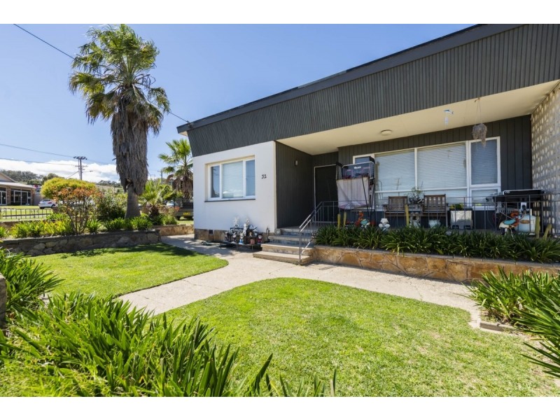 32 Mulloon Street, Queanbeyan NSW 2620