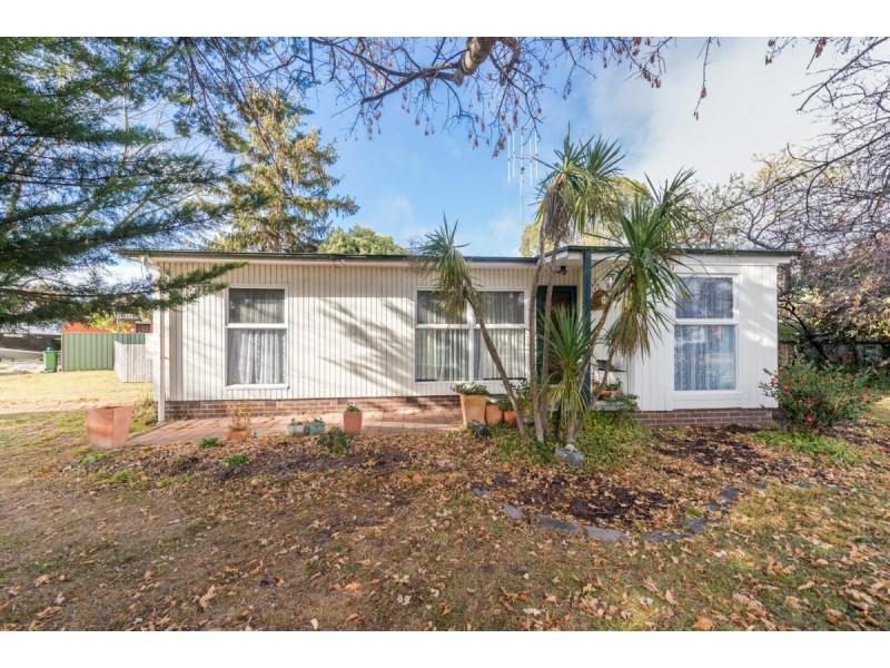 1 Dane Street, Queanbeyan NSW 2620
