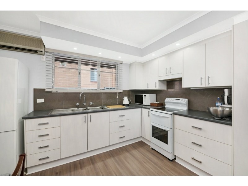 4/59 Donald Road, Queanbeyan NSW 2620