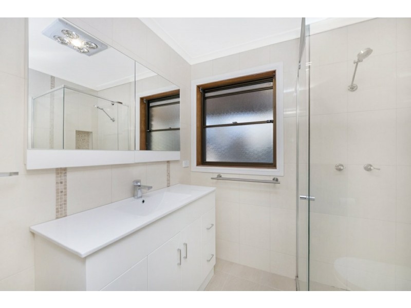 5 McInnes Place, Queanbeyan NSW 2620