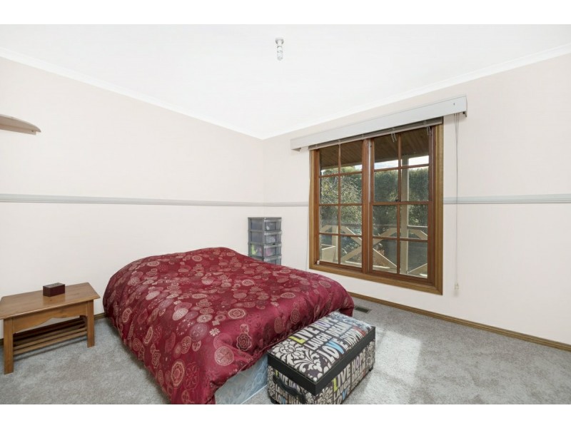 5 McInnes Place, Queanbeyan NSW 2620