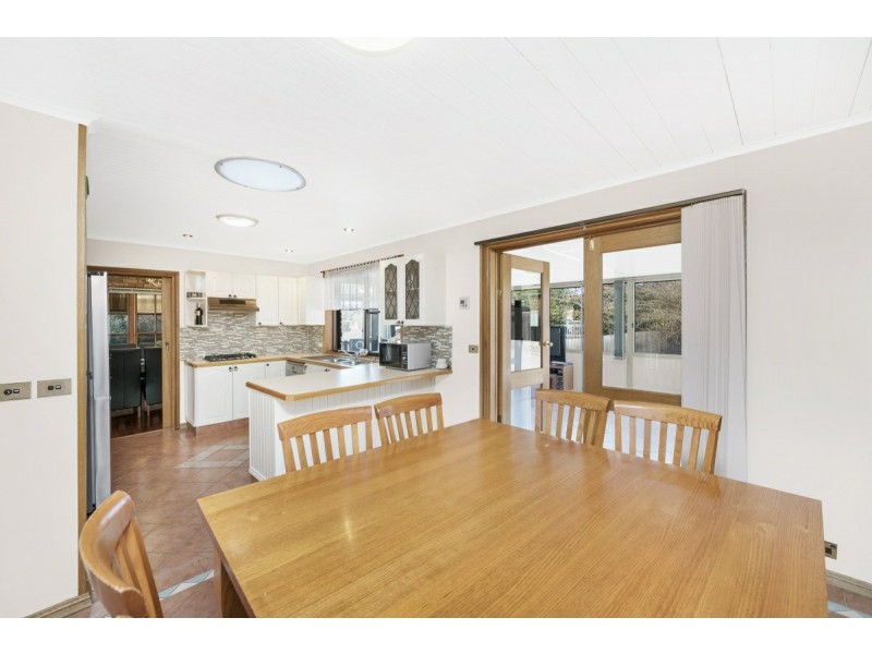 5 McInnes Place, Queanbeyan NSW 2620