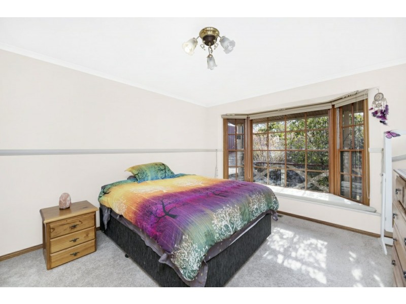 5 McInnes Place, Queanbeyan NSW 2620