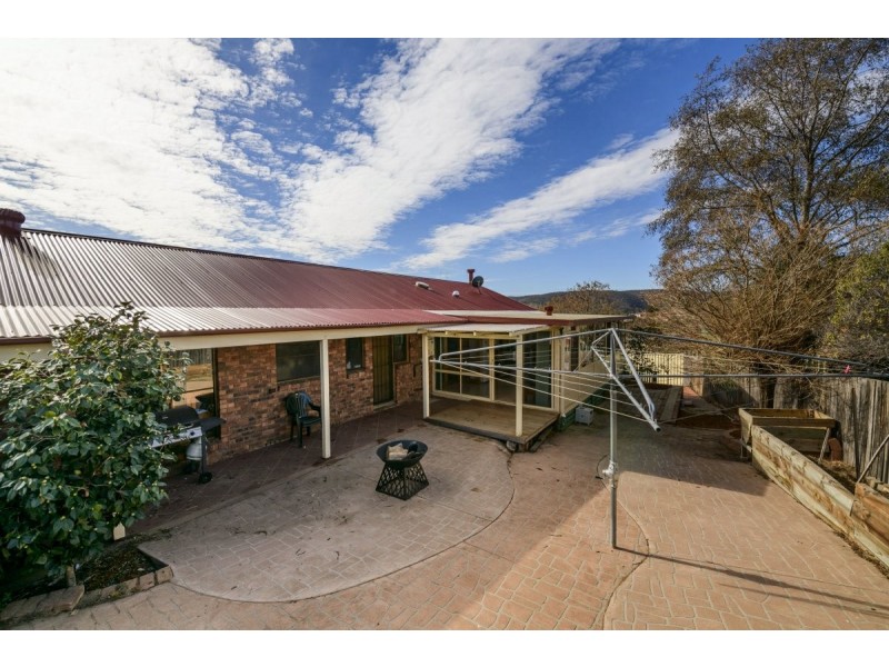 5 McInnes Place, Queanbeyan NSW 2620