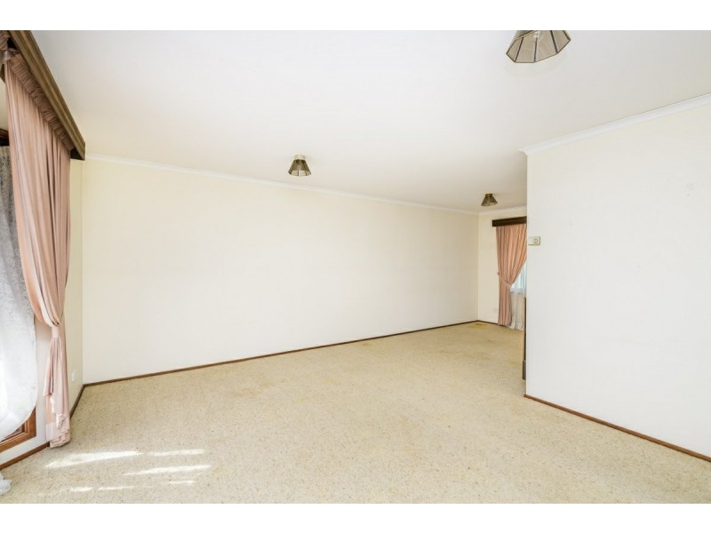 18 Graham Place, Queanbeyan NSW 2620