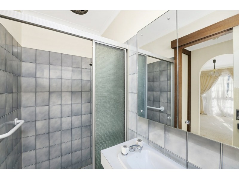 18 Graham Place, Queanbeyan NSW 2620