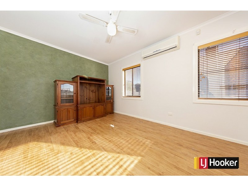 81 Uriarra Road, Queanbeyan NSW 2620