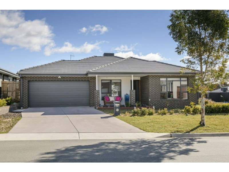 38 Daisy Loop, Googong NSW 2620