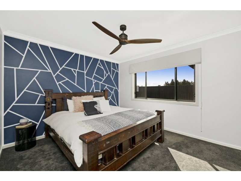 38 Daisy Loop, Googong NSW 2620