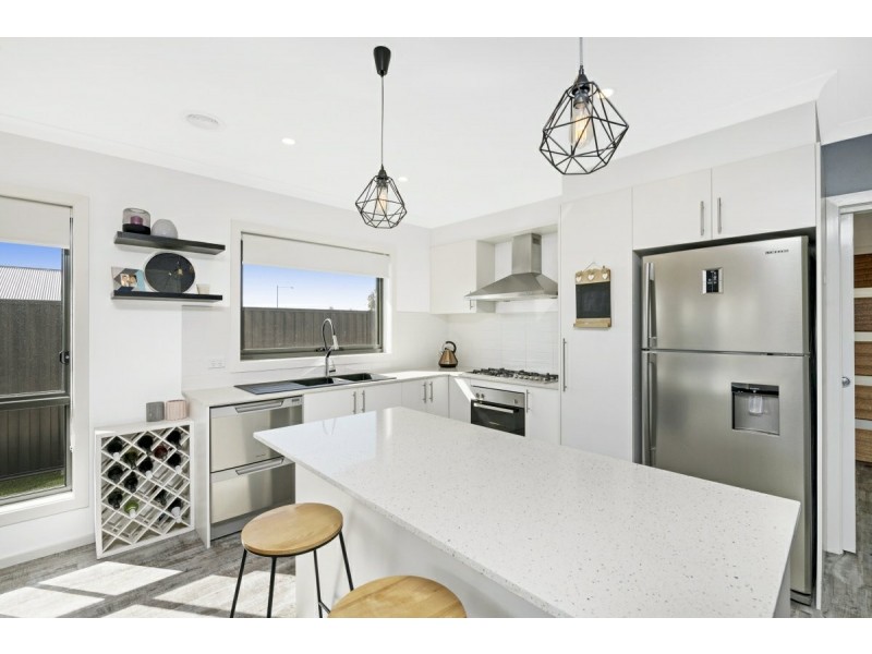 38 Daisy Loop, Googong NSW 2620