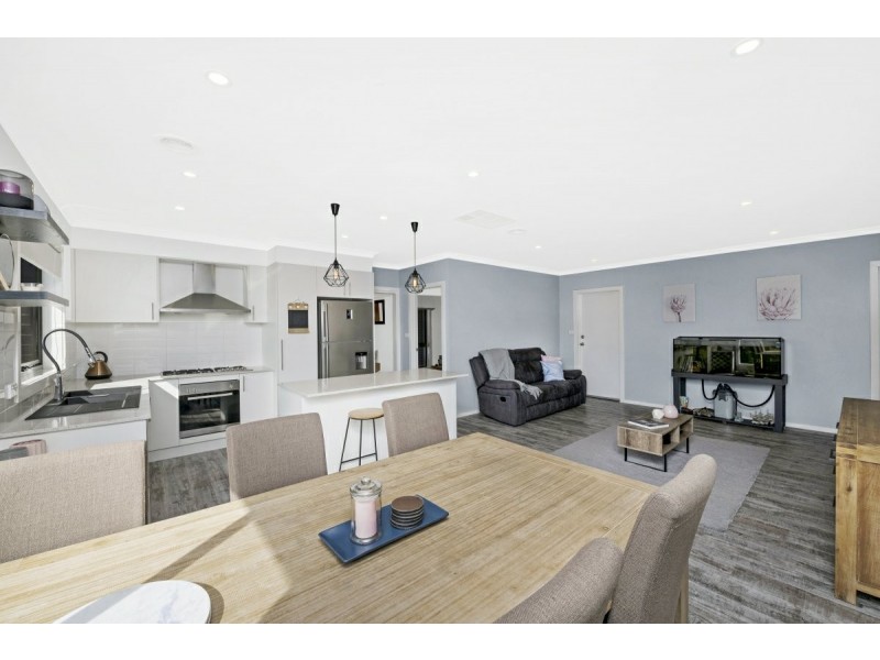 38 Daisy Loop, Googong NSW 2620
