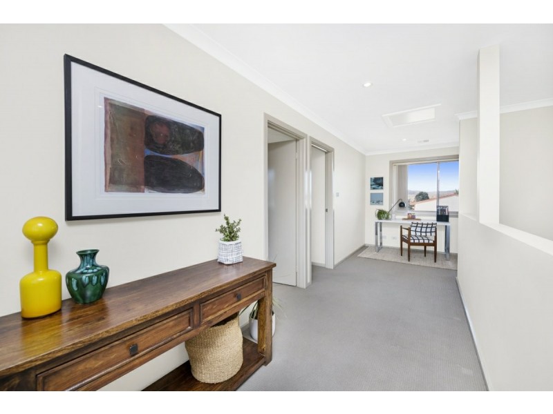 2/11 Adams Street, Queanbeyan NSW 2620