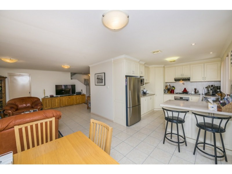 3/56 Tharwa Road, Queanbeyan NSW 2620