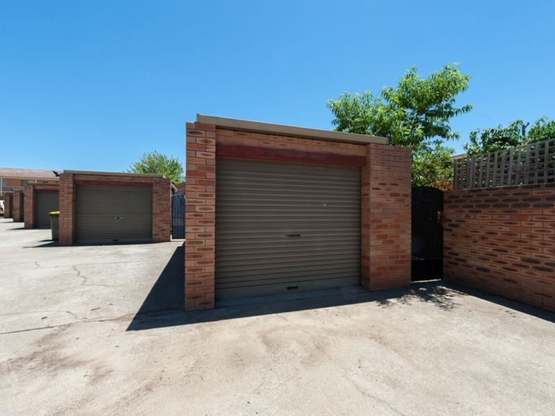 2/116 Henderson Road, Queanbeyan NSW 2620