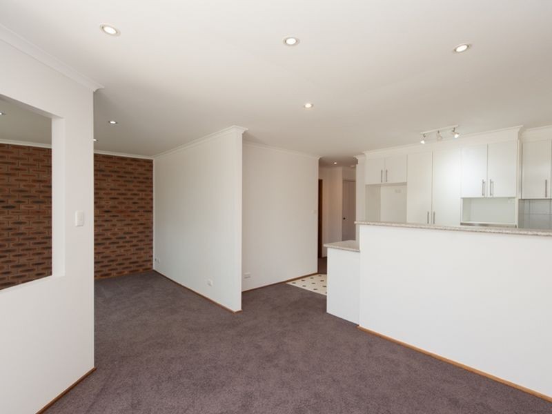 2/116 Henderson Road, Queanbeyan NSW 2620