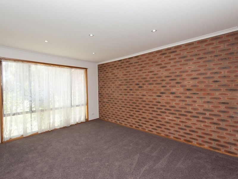 2/116 Henderson Road, Queanbeyan NSW 2620