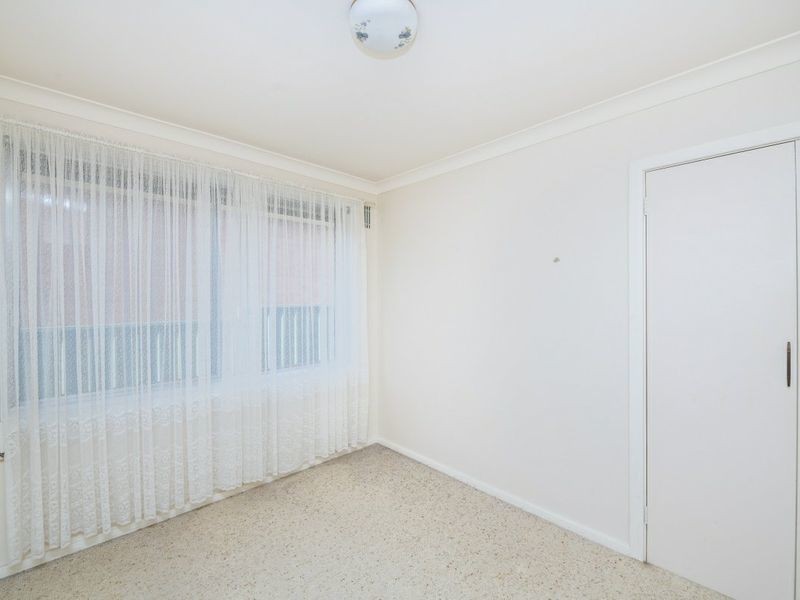 37 Christopher Crescent, Queanbeyan NSW 2620