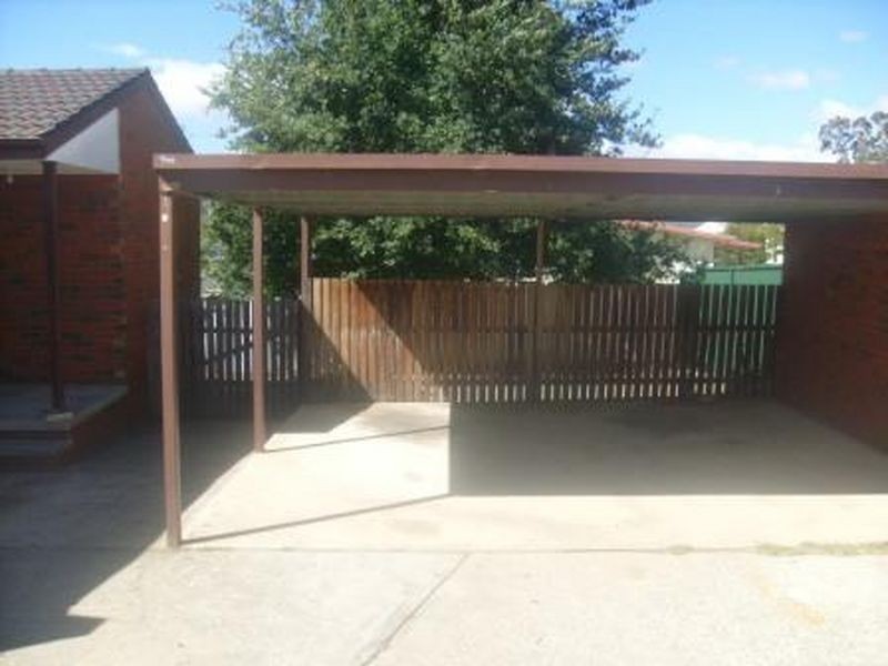 24B Sassafras Street, Queanbeyan NSW 2620