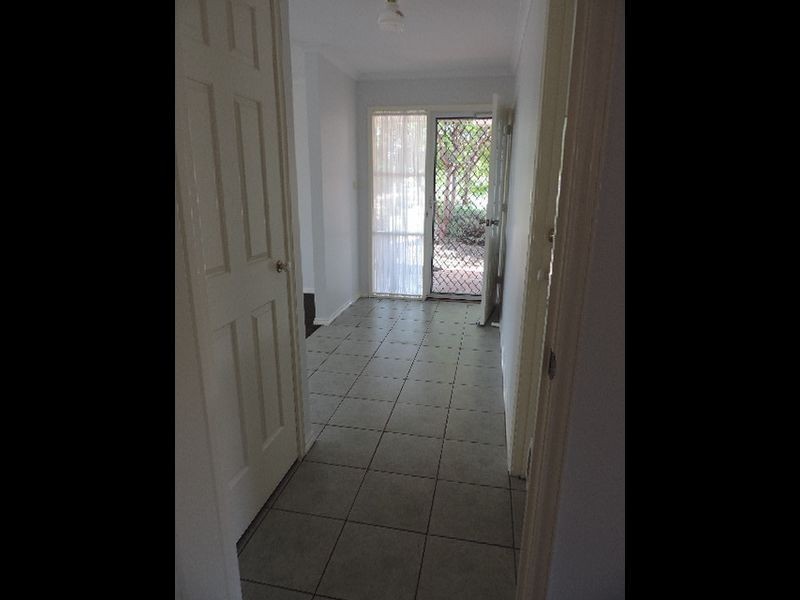 6 Wyena Court, Jerrabomberra NSW 2619