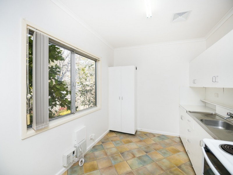 2/30 Booth Street, Queanbeyan NSW 2620